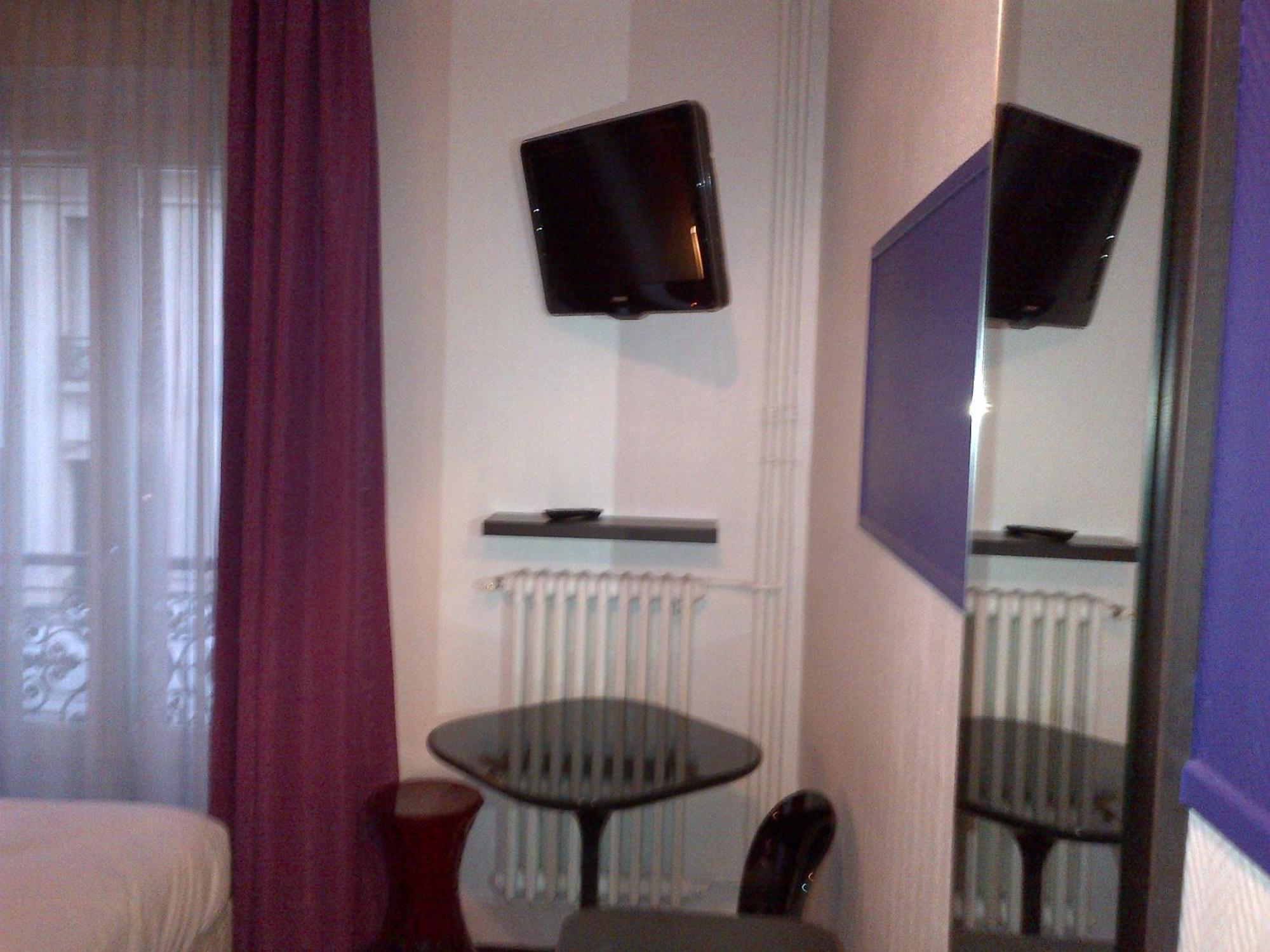 Ibis Styles Paris Pigalle Montmartre Exterior foto